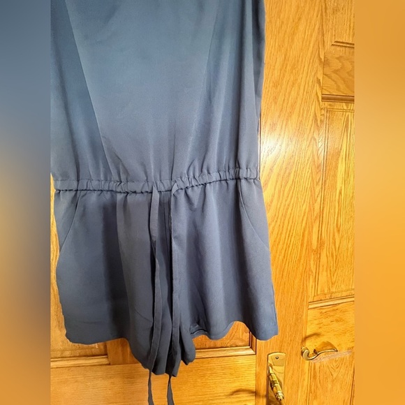 Banana Republic - Navy Sleeveless Romper - Picture 6 of 8